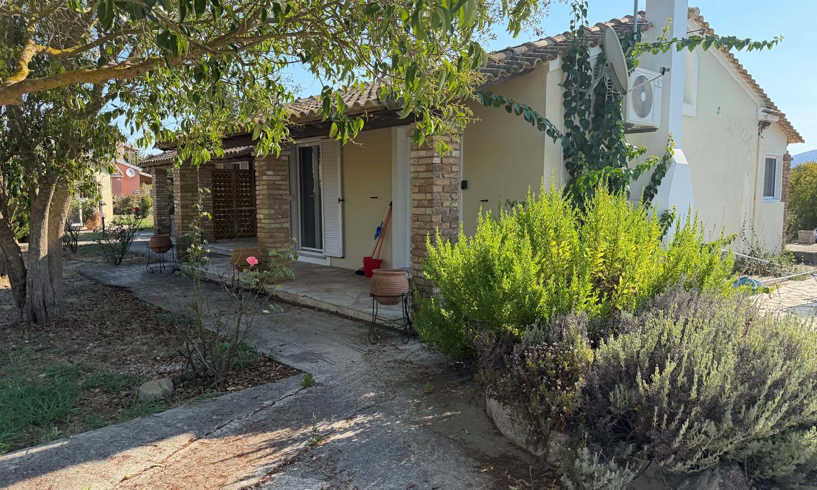 Listing photograph 22 of 23 of the house in Agnos, published by Corfu Home Finders.