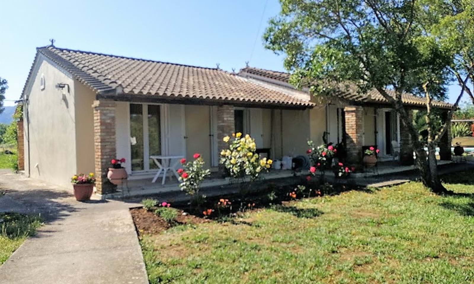 Listing photograph 1 of 23 of the house in Agnos, published by Corfu Home Finders.