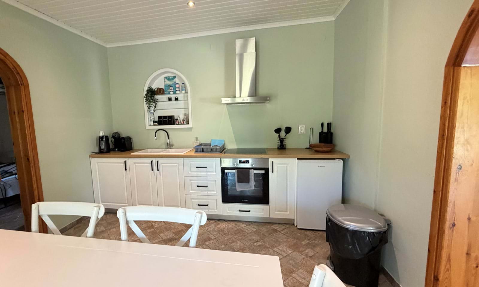 Listing photograph 14 of 23 of the house in Agnos, published by Corfu Home Finders.
