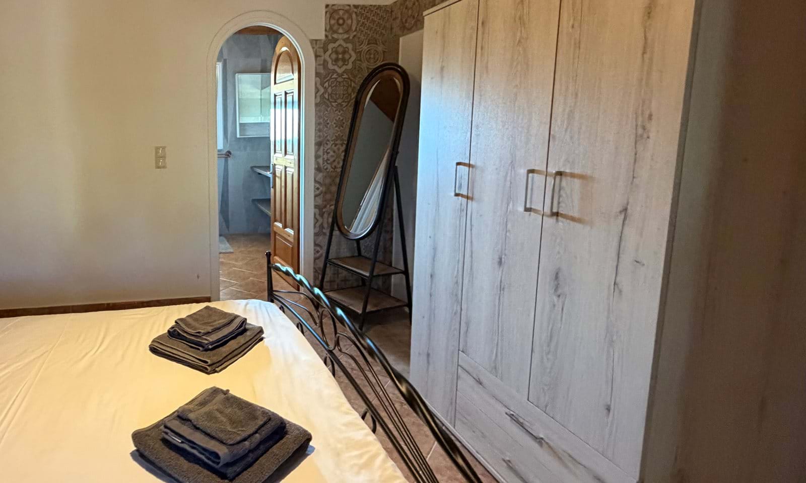 Listing photograph 10 of 23 of the house in Agnos, published by Corfu Home Finders.