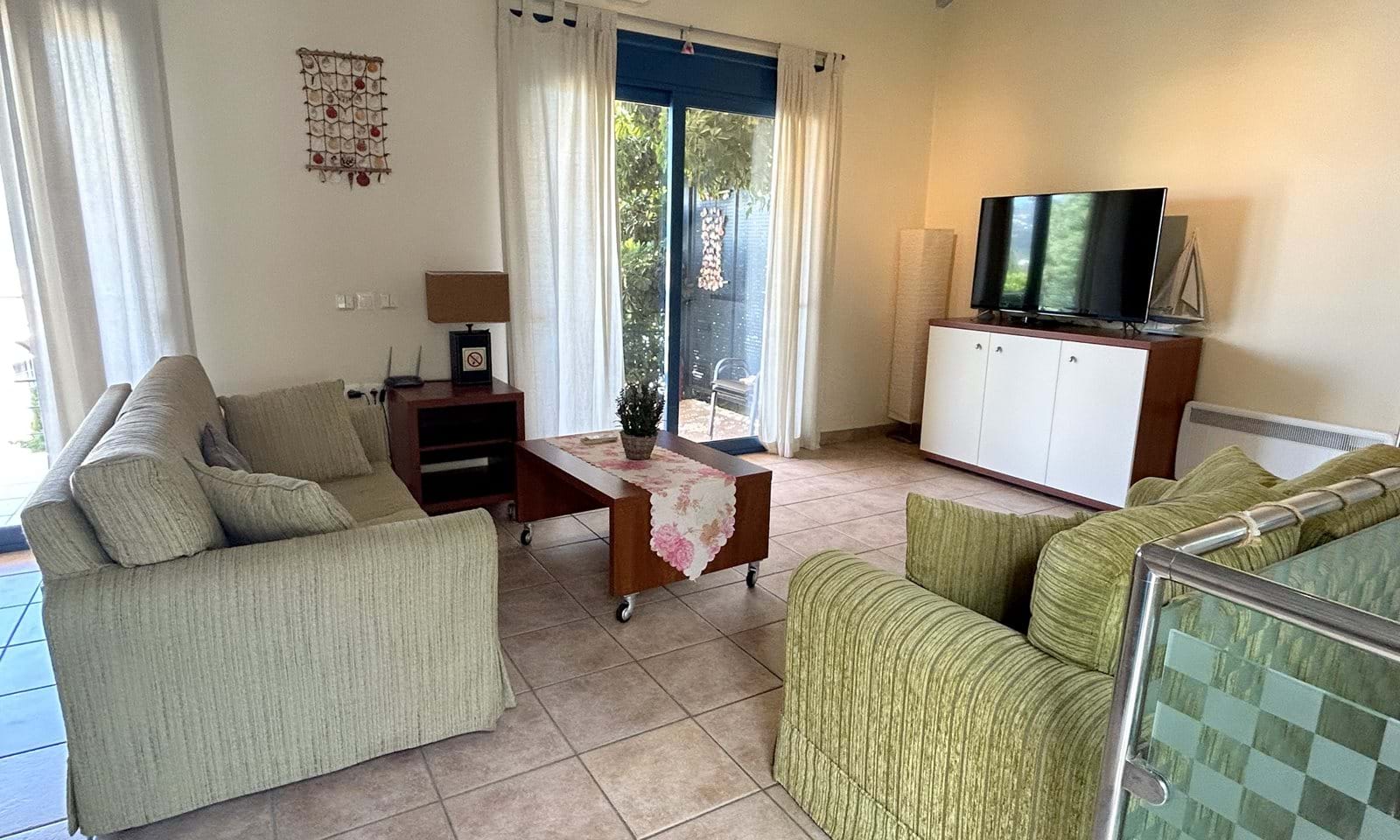 Listing photograph 7 of 20 of the house in Barbati, published by Corfu Home Finders.