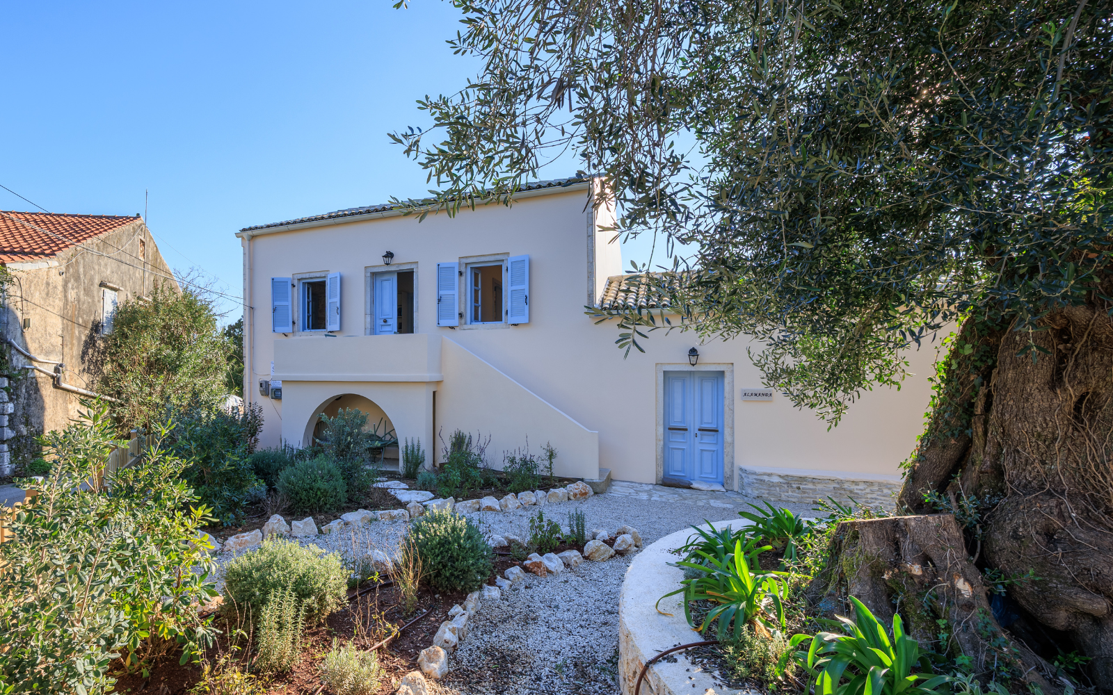 Banner for Be the first to discover the property from BBC’s Amanda & Alan’s Greek Job