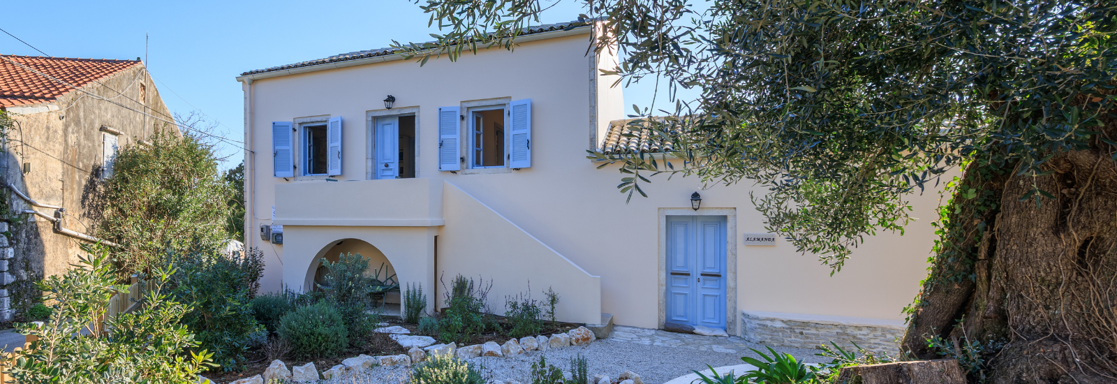 Banner for Be the first to discover the property from BBC’s Amanda & Alan’s Greek Job