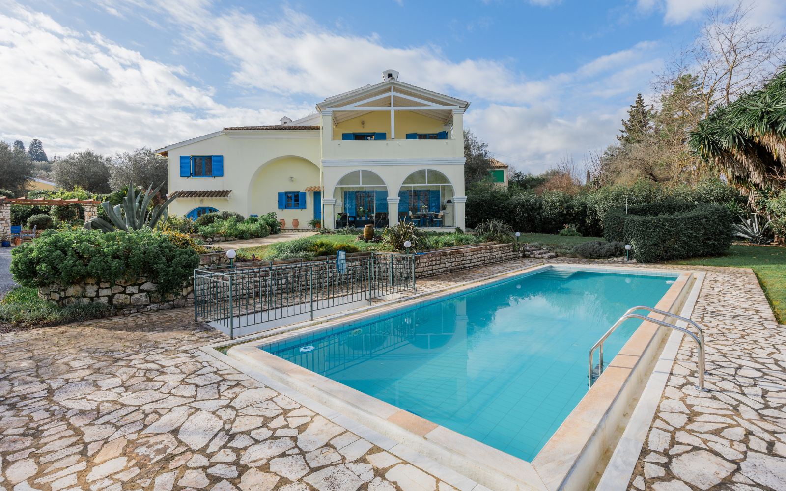 LEMON TREE HOUSE, Gouvia, Corfu, 499,000 €
