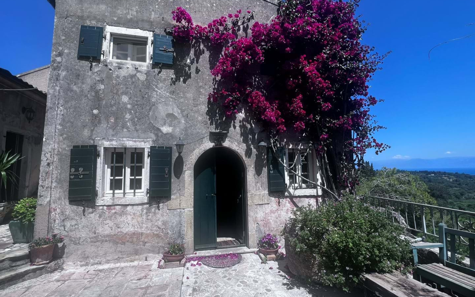 KALIGAS MANOR HOUSE, Kavalouri, Corfu