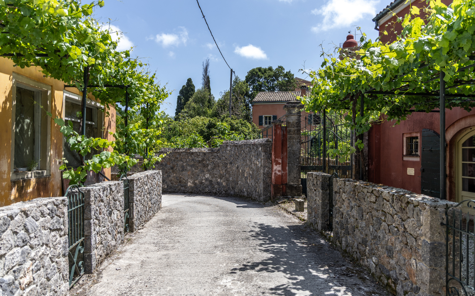 TOWNHALL ESTATE, nr Agios Mattheos, Corfu