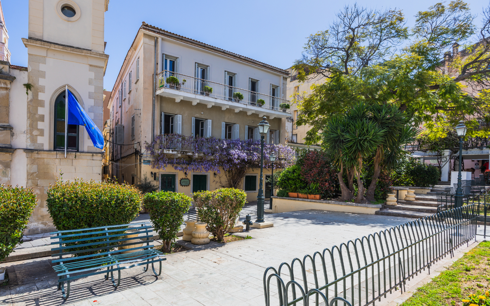 TOWN HALL APARTMENT, Corfu Town, 700,000 €