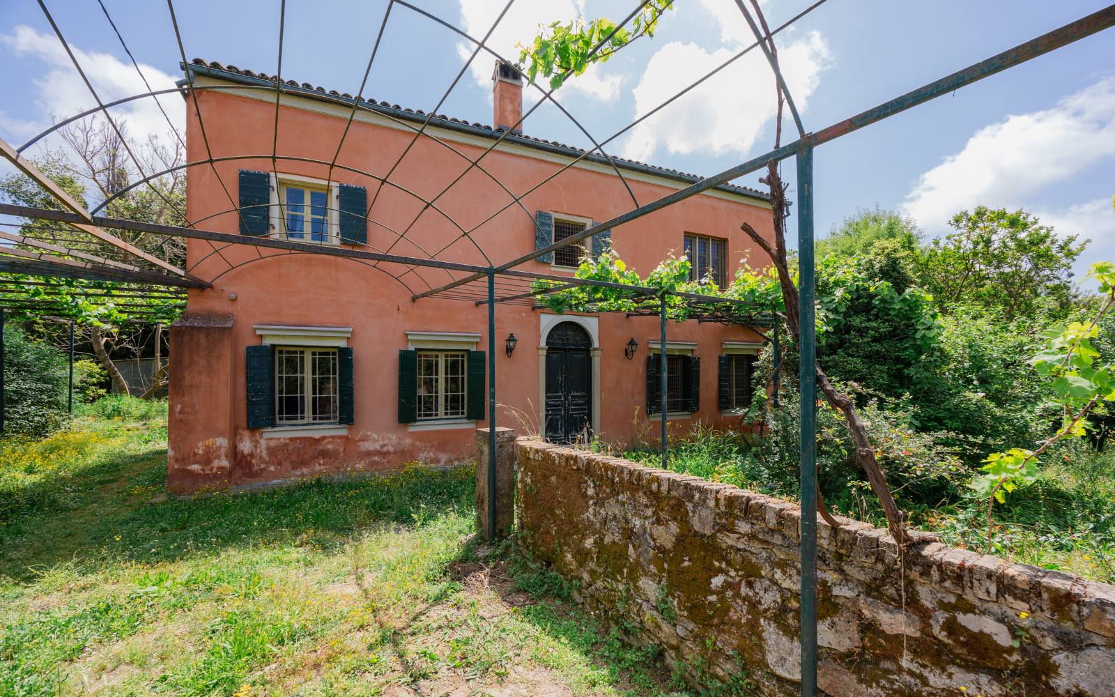TOWNHALL ESTATE, nr Agios Mattheos, Corfu, 650,000 €