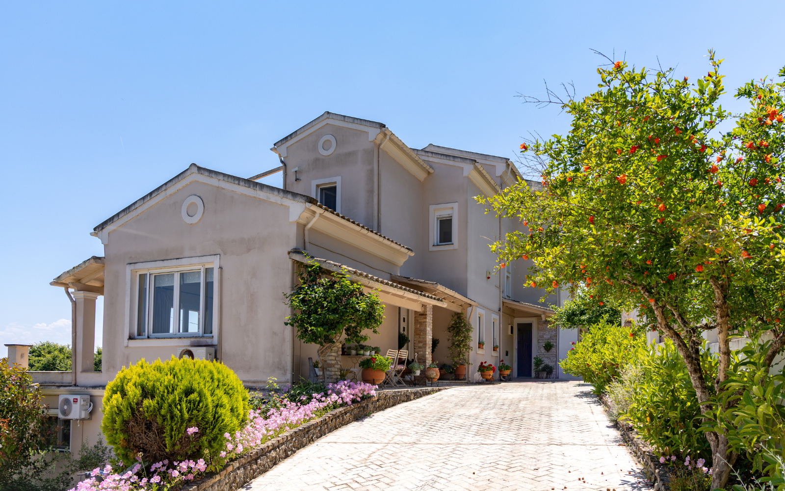KAYO HOUSE AND APARTMENTS, Kanalia, 1,200,000 €