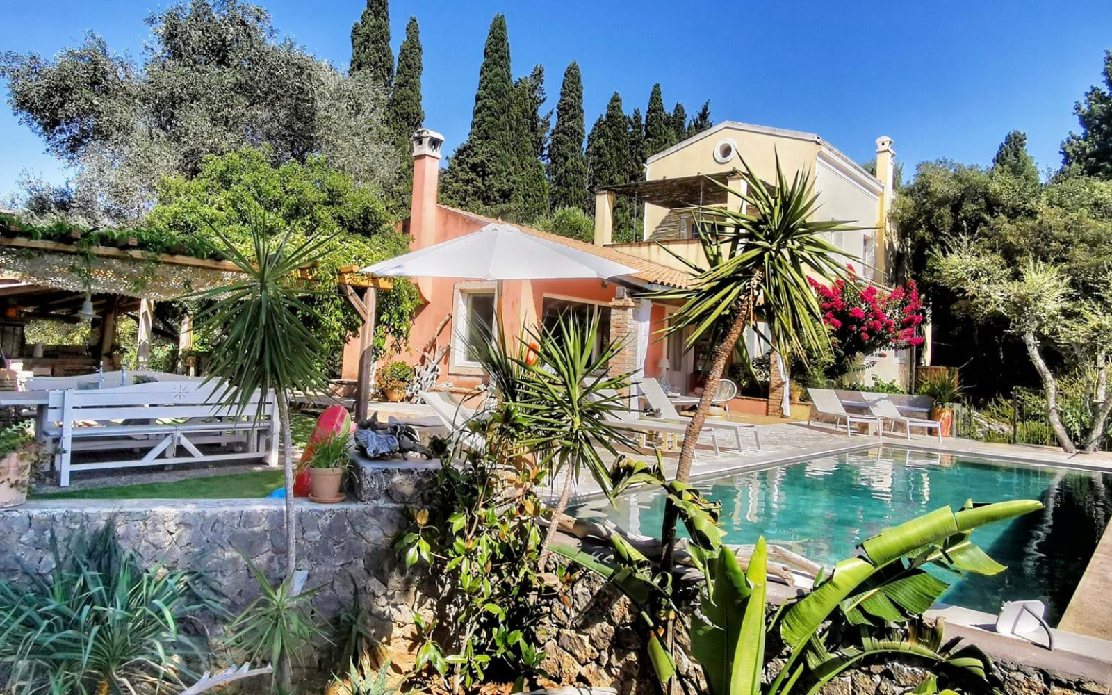 NERATZIA, Poulades, Corfu, 1,700,000 €