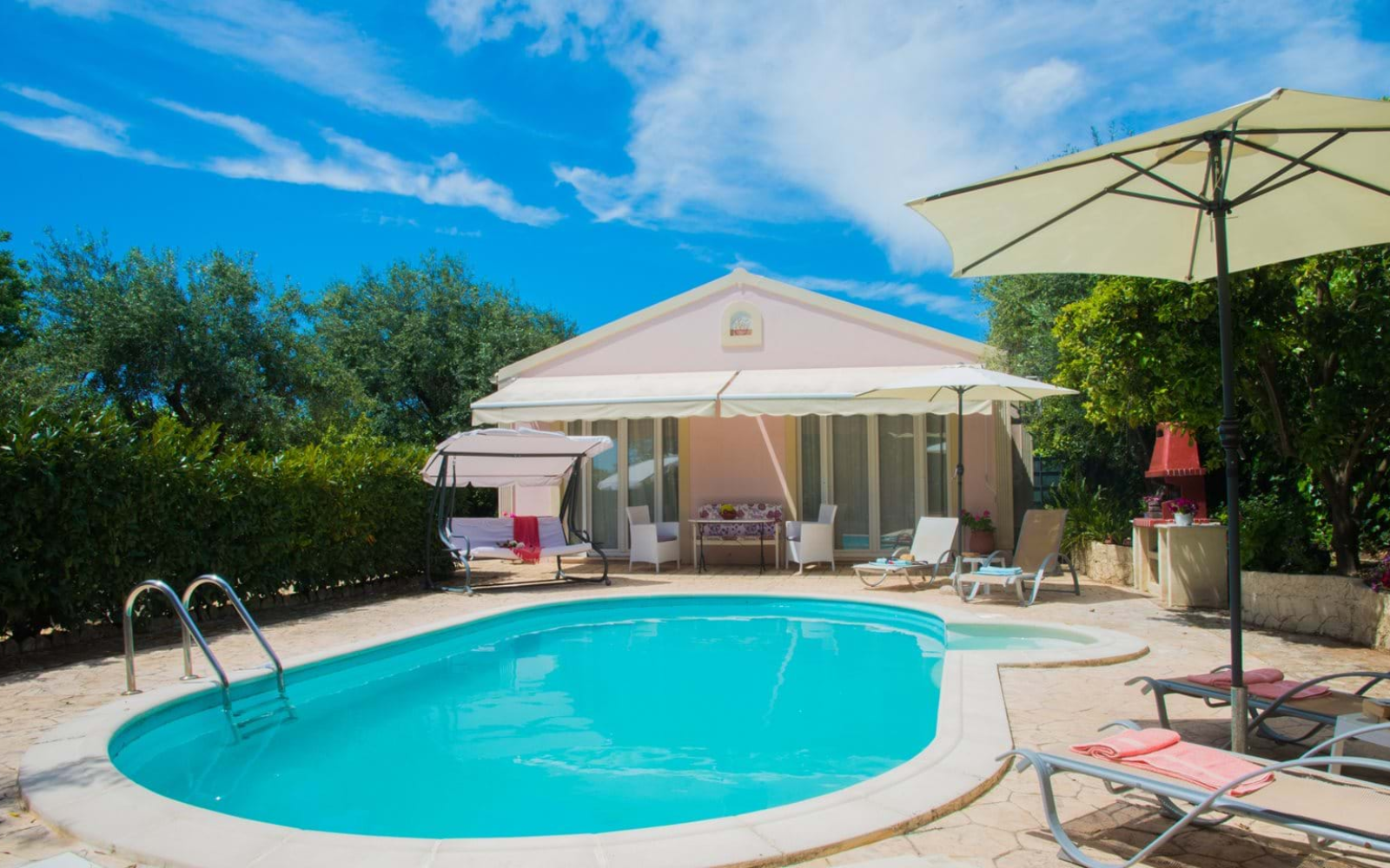 A mini villa within walking distance of the beach– HALIKOUNA HAVEN, Halikouna, South Corfu, 520,000 €