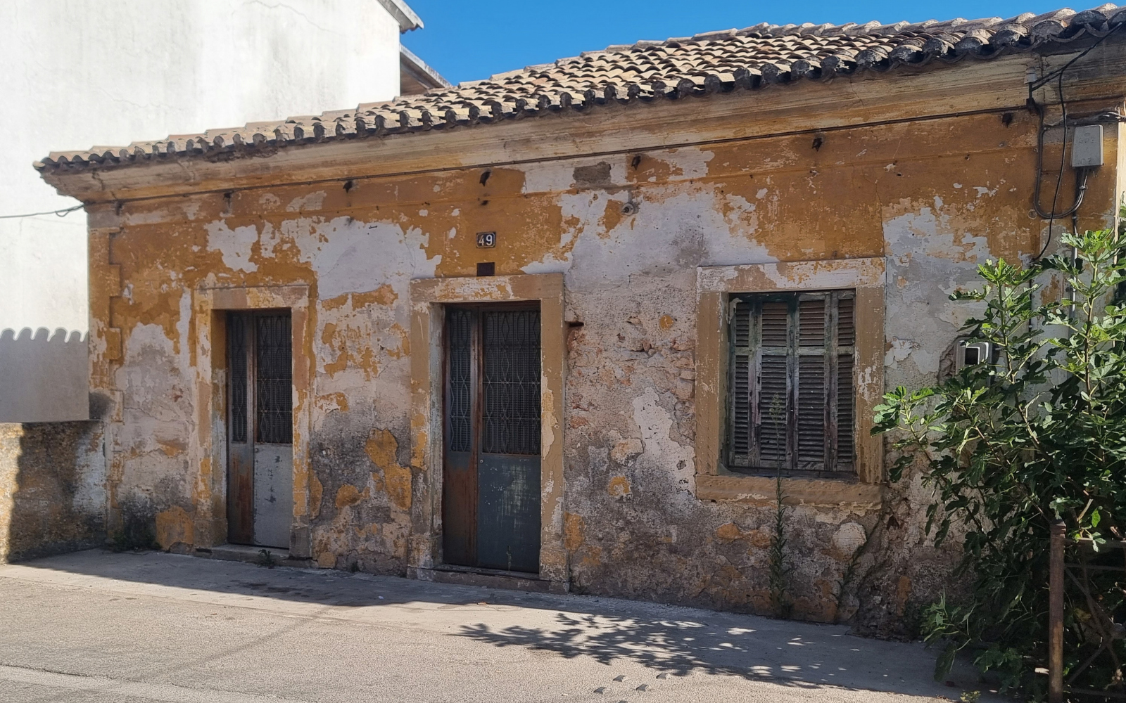 A renovation project – KNIGHTRIDER, Agios Mattheos, South Corfu, 48,000 €